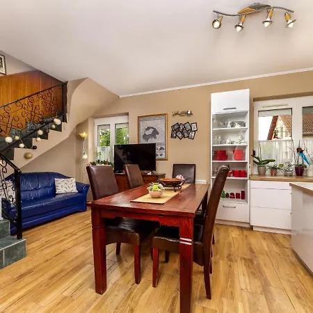 Colore By Interhome *